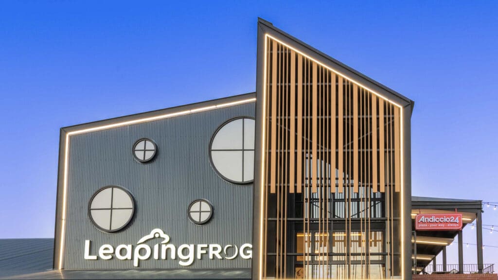 Waterfall Walk and Leaping Frog Retail Centre – Shopping Centre Revamps